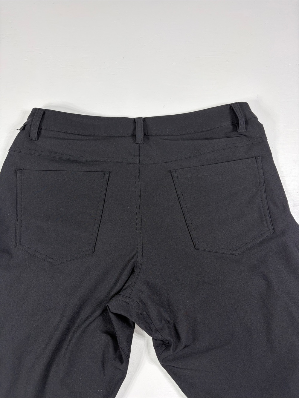 Lululemon men’s size 31 commission slim fit chino pants black EUC - Picture 3 of 10